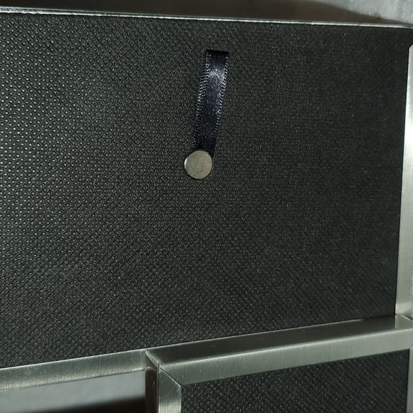 Uptown Connected Desk Picture Frames-(2)4" x 6", (1)3.5" x 5", (1)2.5" x 3"-EUC - Picture 5 of 7